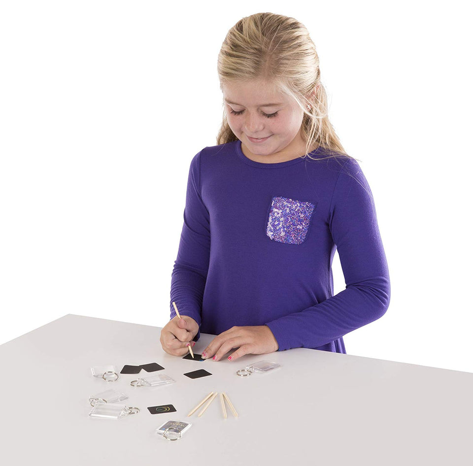Melissa & Doug Paquete de fiesta Scratch Art: Llaveros